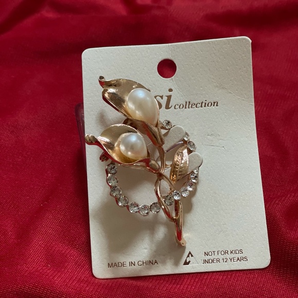 Fashion Pearls Brooch gold Plated With Rhinestone - Picture 6 of 6